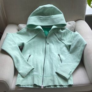 Pretty mint green Lulu scuba